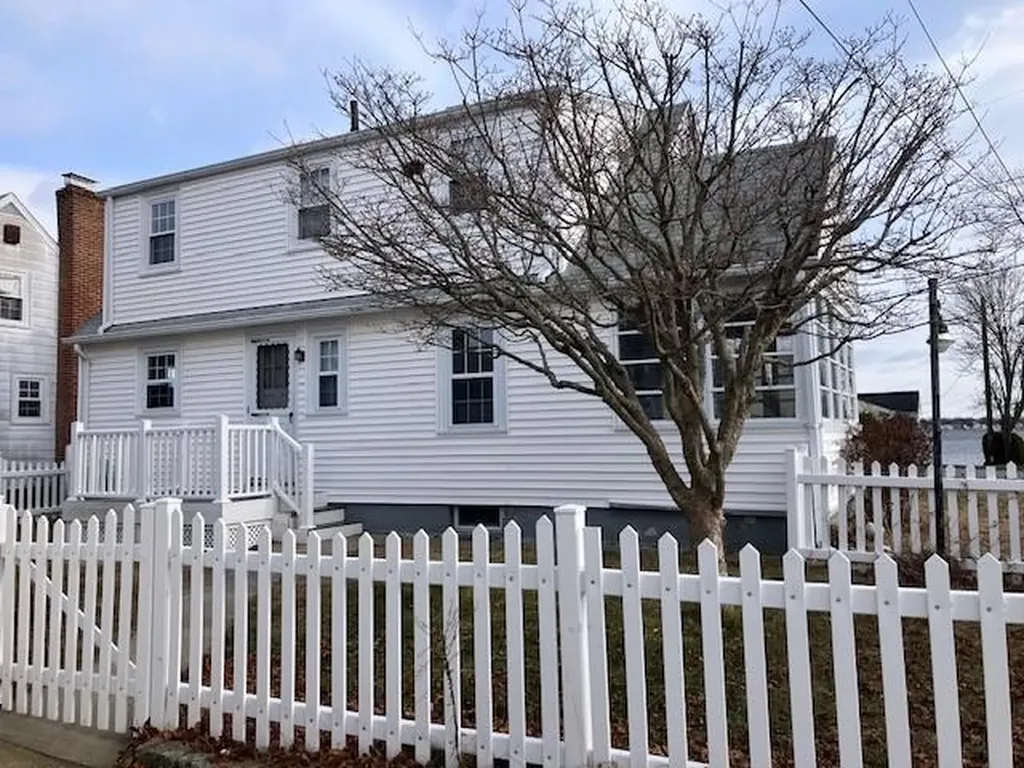 43 Gaspee Point Drive Warwick RI 02888