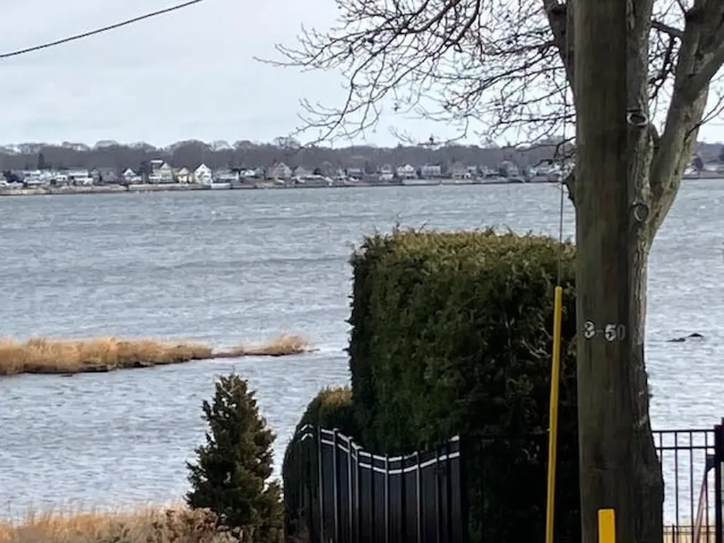 43 Gaspee Point Drive Warwick RI 02888
