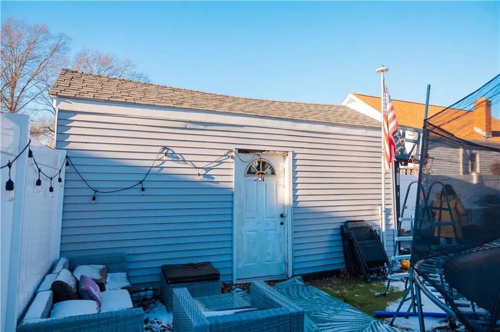 174 Salina Street Providence RI 02908