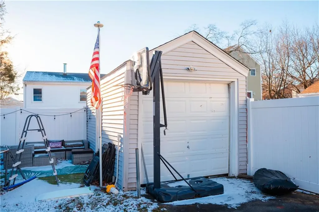 174 Salina Street Providence RI 02908