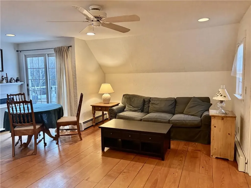 341 Spring Green Road Warwick RI 02888