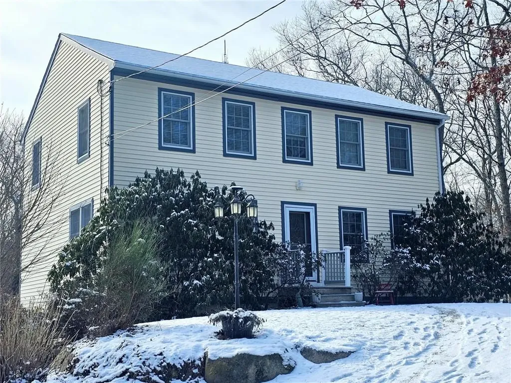 171 Stubtown Road Hopkinton RI 02833