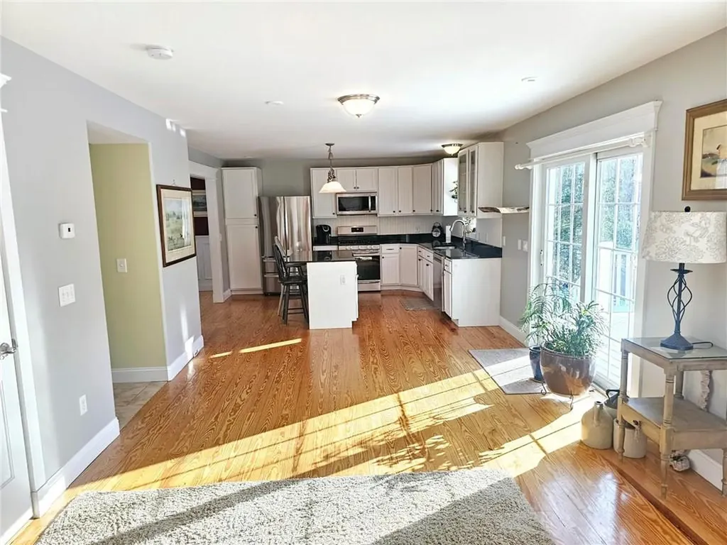 171 Stubtown Road Hopkinton RI 02833