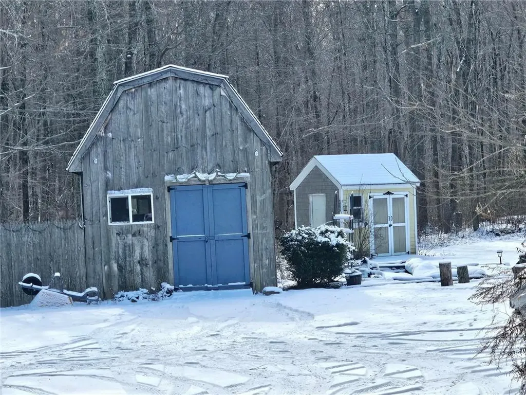 171 Stubtown Road Hopkinton RI 02833