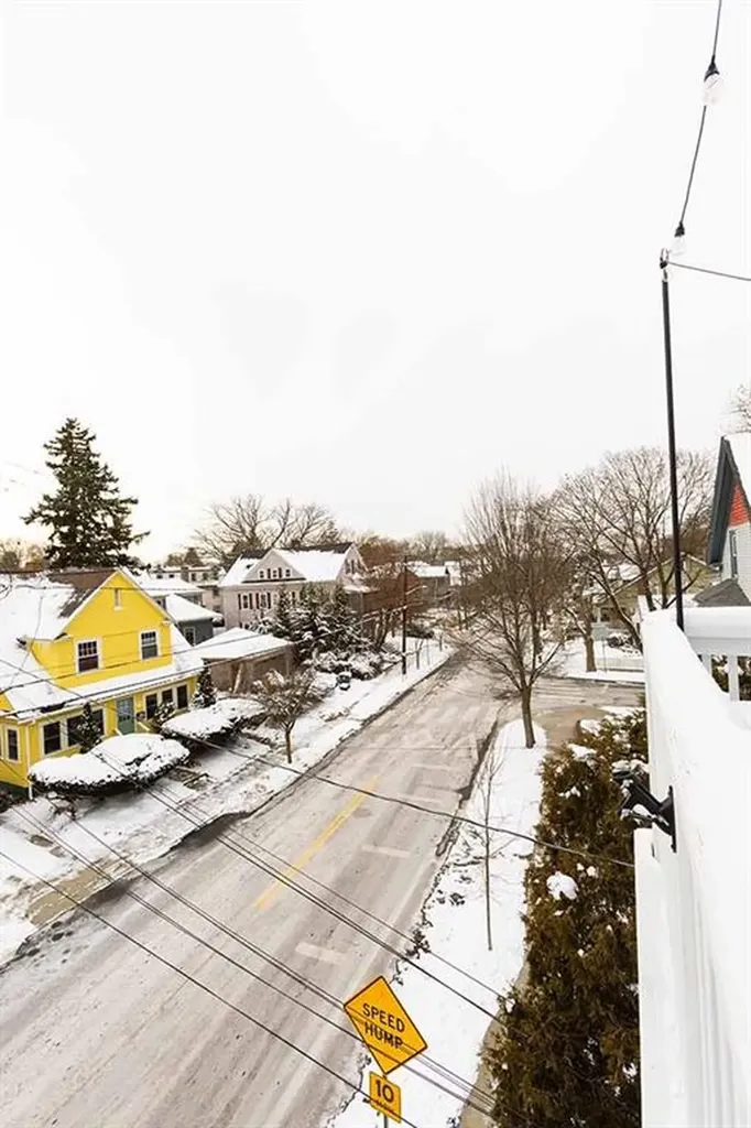 202 Rochambeau Avenue Providence RI 02906