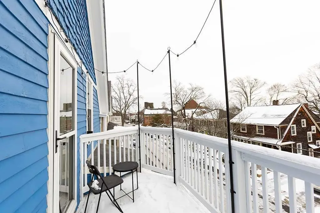 202 Rochambeau Avenue Providence RI 02906