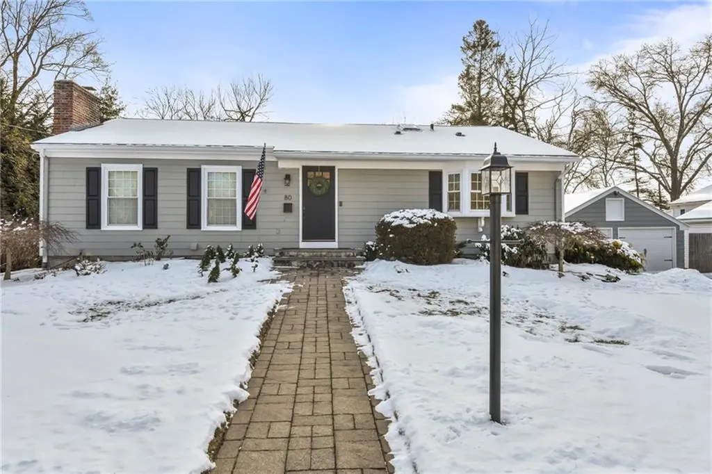 80 Proctor Avenue East Greenwich RI 02818