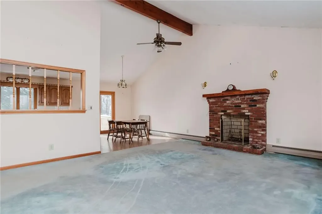121 Kenyon Road Tiverton RI 02878