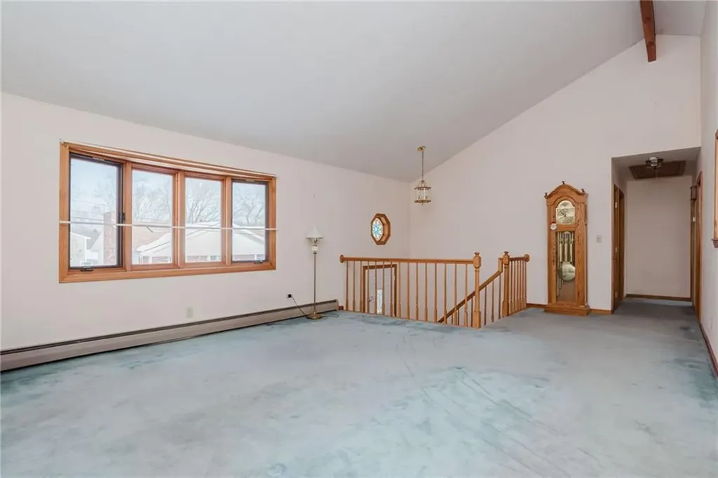 121 Kenyon Road Tiverton RI 02878