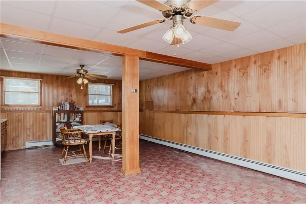 121 Kenyon Road Tiverton RI 02878