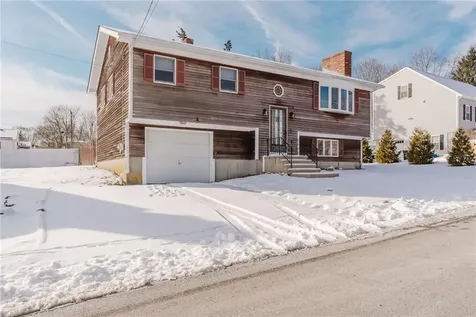 121 Kenyon Road Tiverton RI 02878