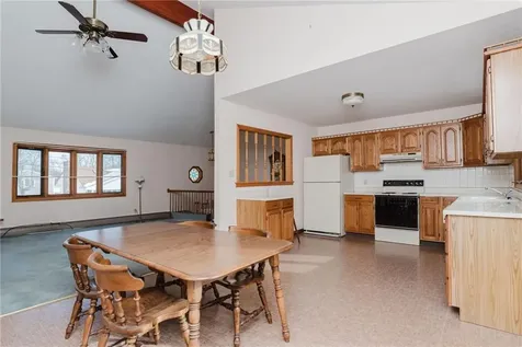 121 Kenyon Road Tiverton RI 02878