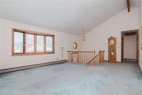 121 Kenyon Road Tiverton RI 02878