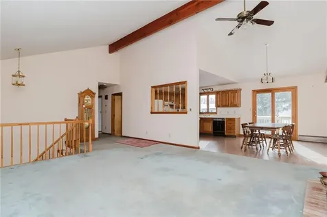 121 Kenyon Road Tiverton RI 02878