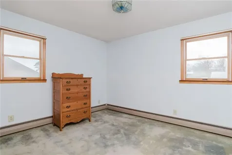 121 Kenyon Road Tiverton RI 02878