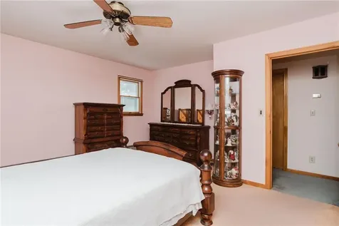 121 Kenyon Road Tiverton RI 02878