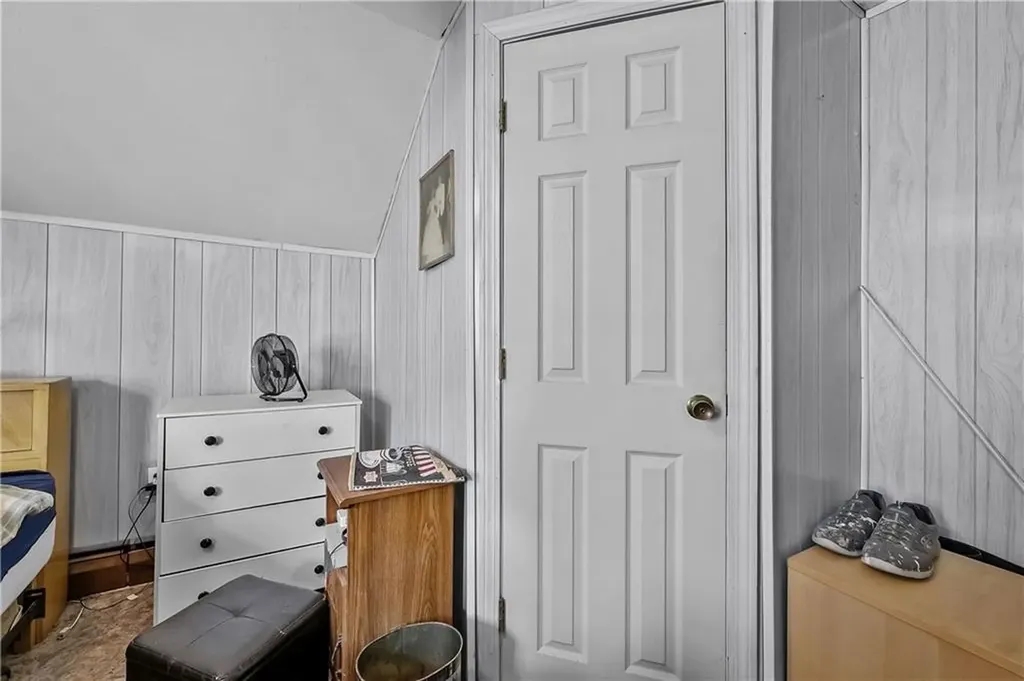 96 Columbus Avenue Pawtucket RI 02860