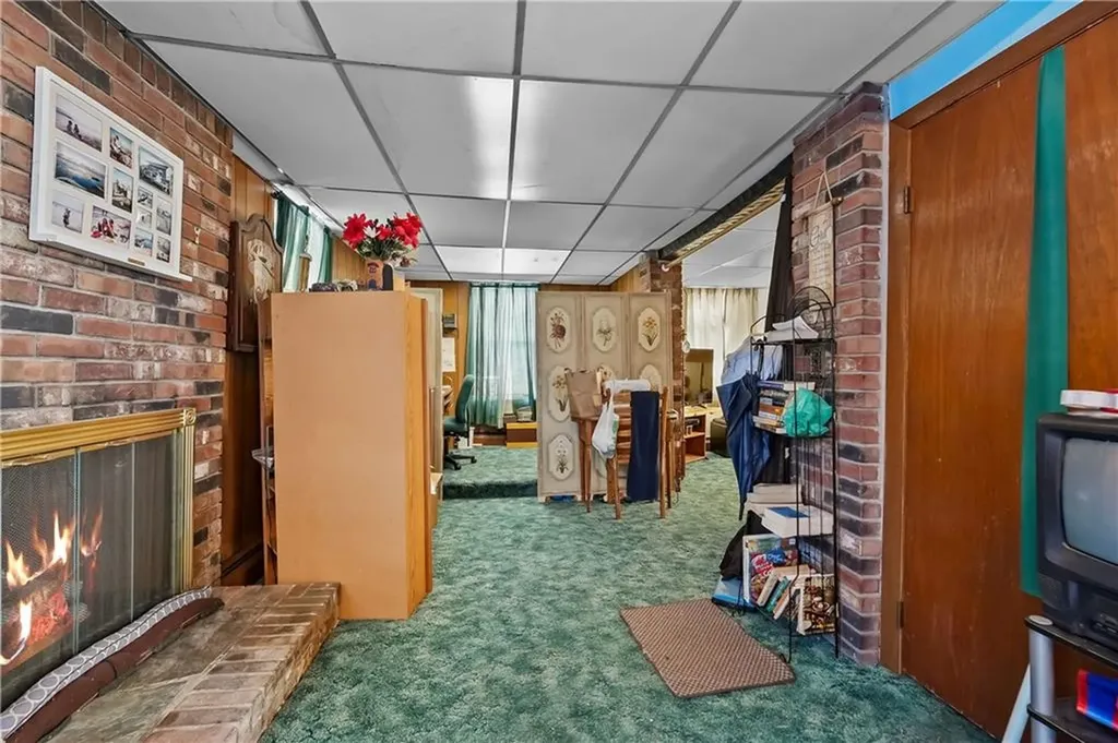 96 Columbus Avenue Pawtucket RI 02860