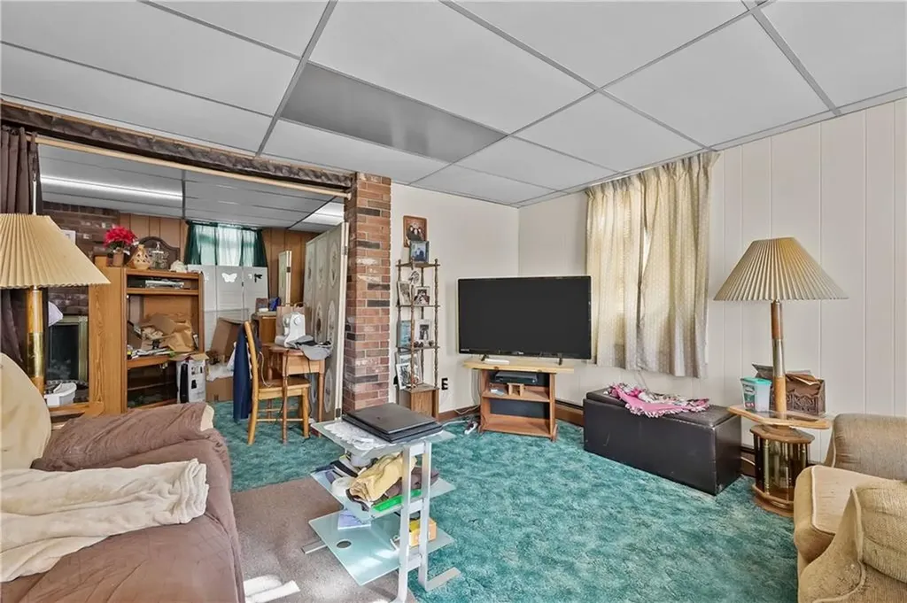 96 Columbus Avenue Pawtucket RI 02860