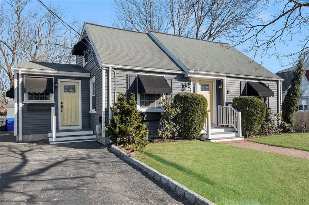 38 Brae Street North Providence RI 02911