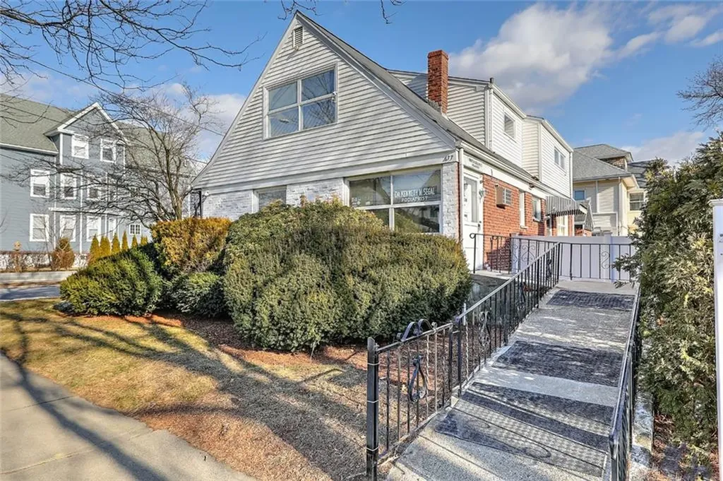 1 Lewis Street Providence RI 02906