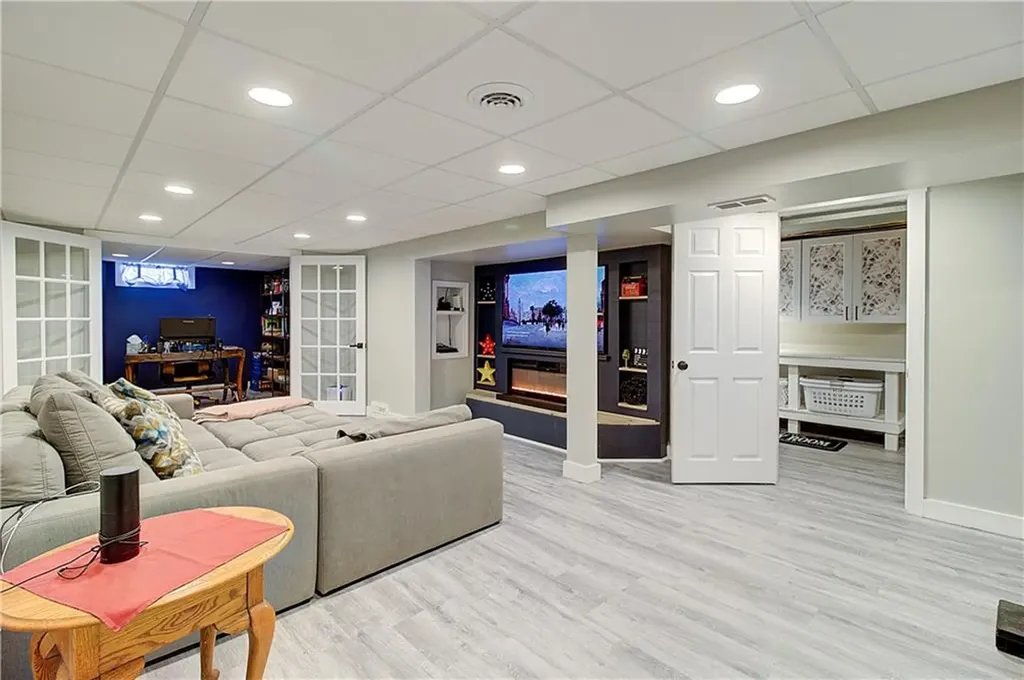 60 Sleepy Hollow Drive Cumberland RI 02864