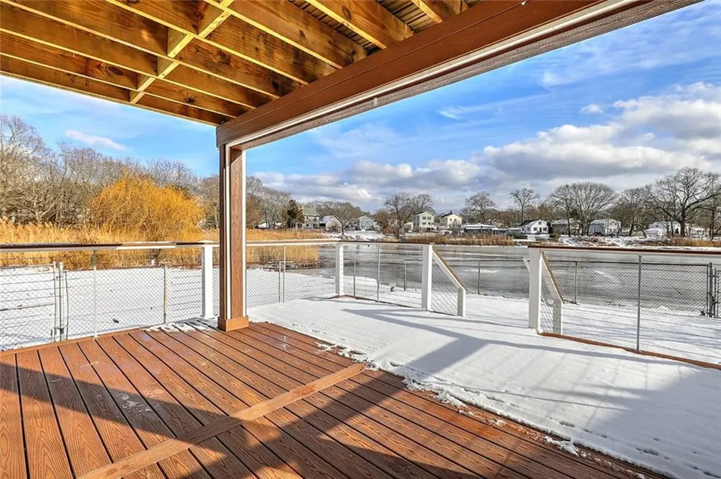 62 Hermit Drive Warwick RI 02889