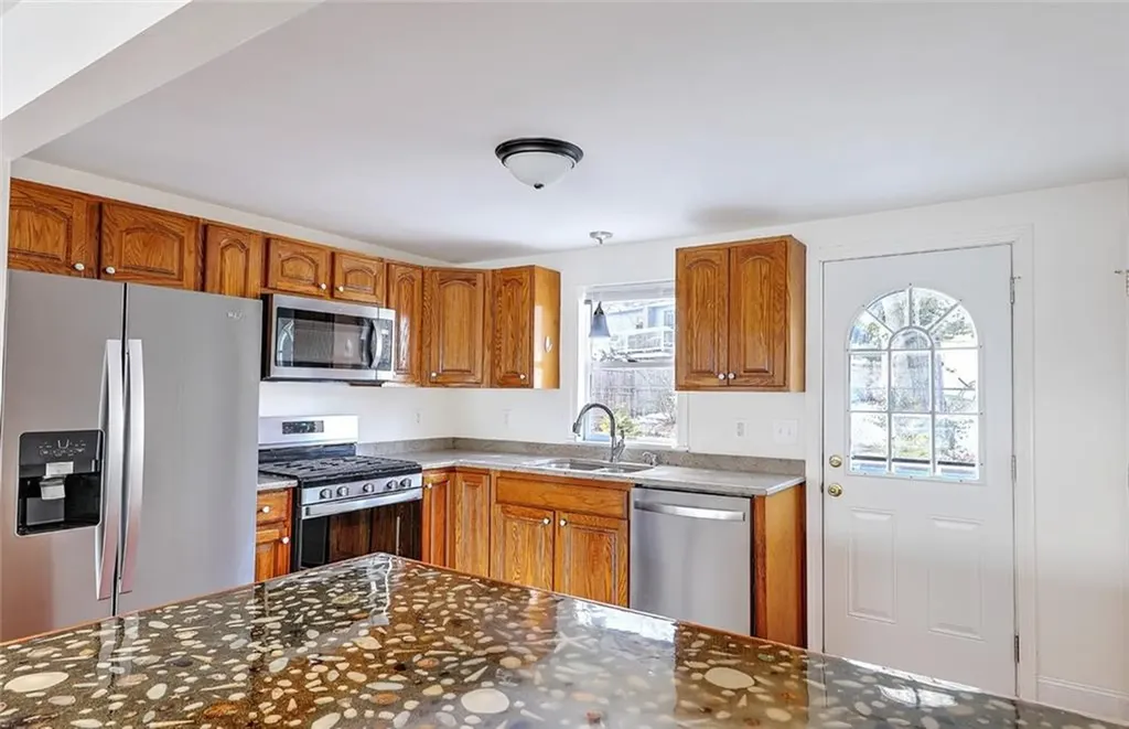 62 Hermit Drive Warwick RI 02889