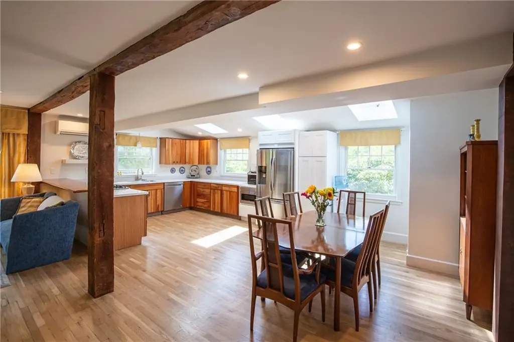 162 Rhode Island Avenue Newport RI 02840