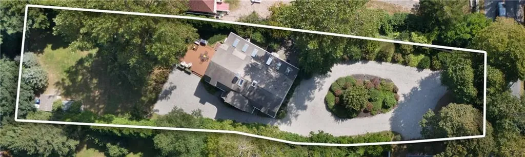 162 Rhode Island Avenue Newport RI 02840