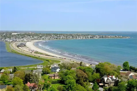 162 Rhode Island Avenue Newport RI 02840