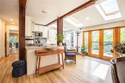 162 Rhode Island Avenue Newport RI 02840