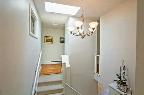 162 Rhode Island Avenue Newport RI 02840