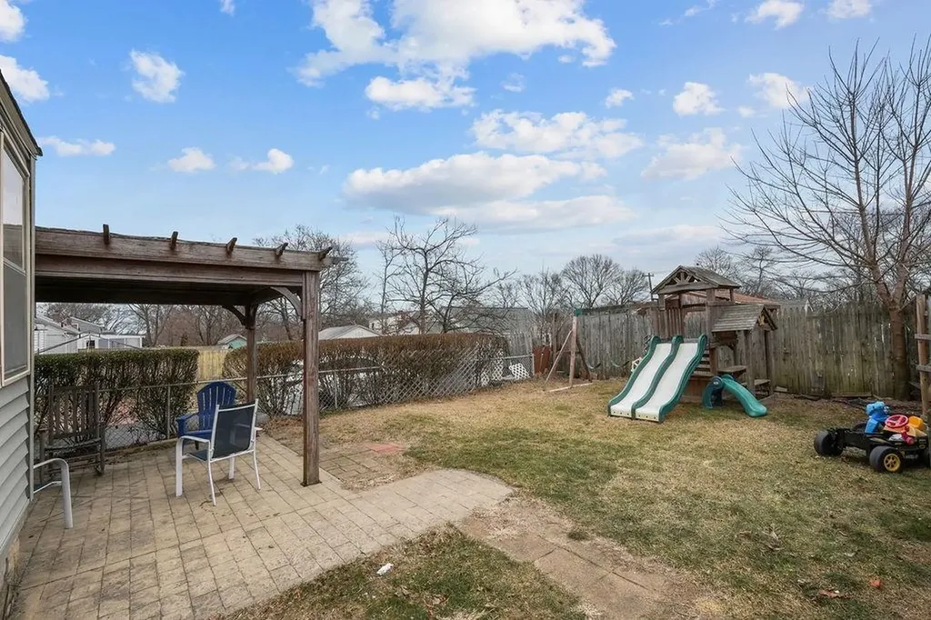 119 Midwood Street Cranston RI 02910