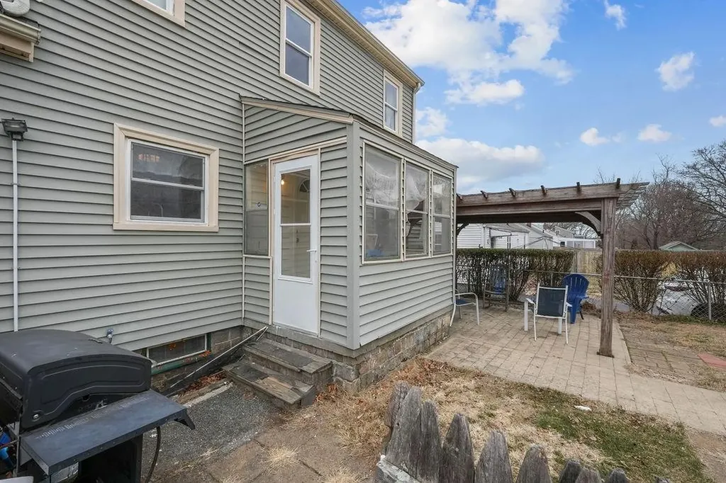 119 Midwood Street Cranston RI 02910