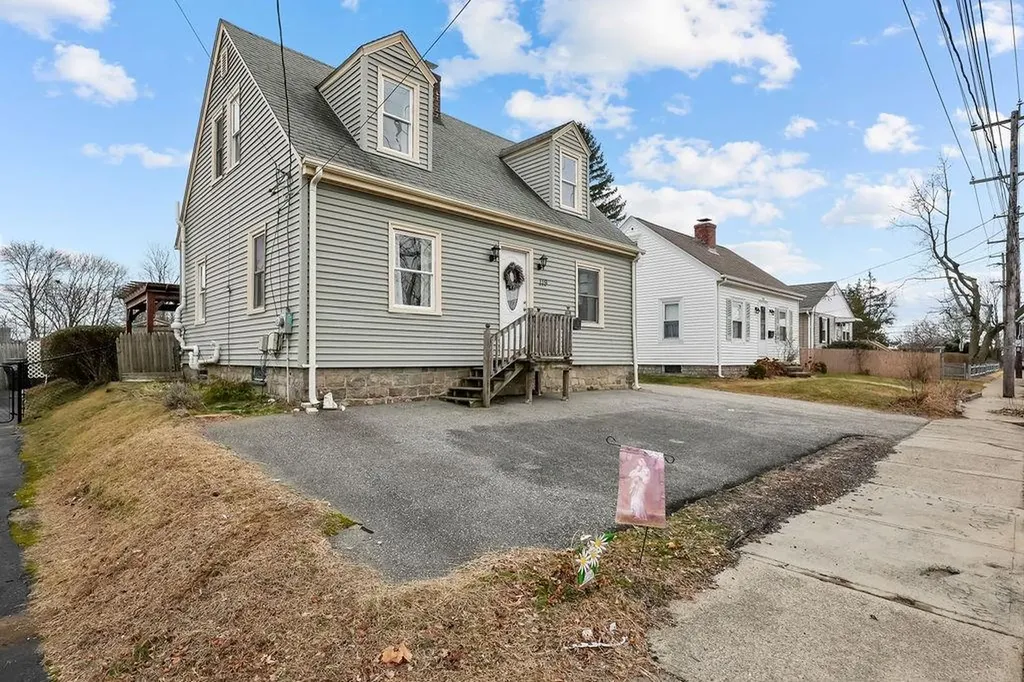 119 Midwood Street Cranston RI 02910