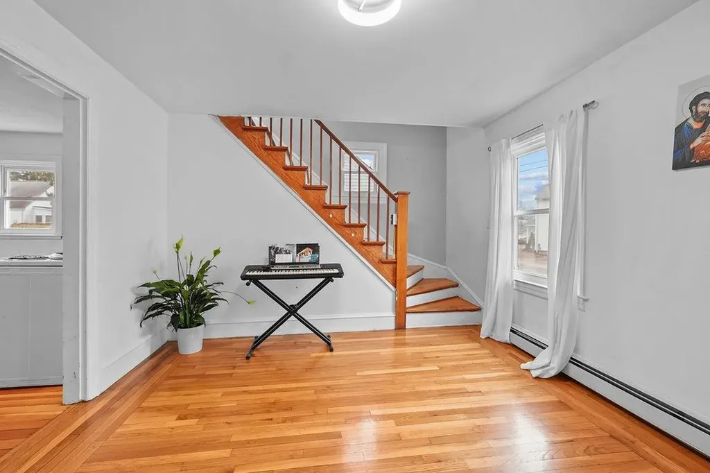 119 Midwood Street Cranston RI 02910