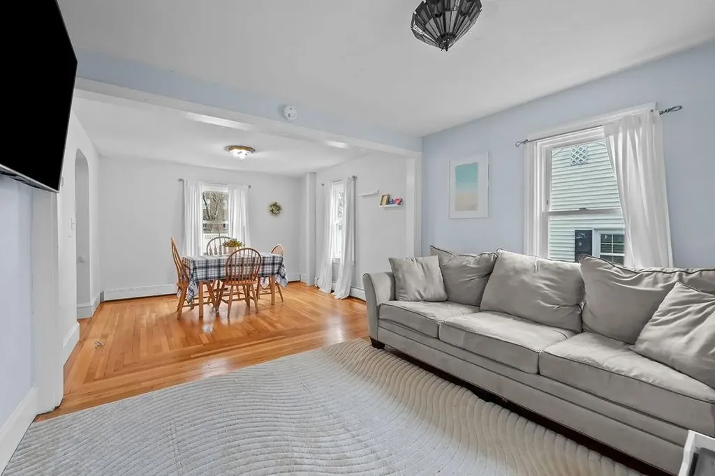 119 Midwood Street Cranston RI 02910