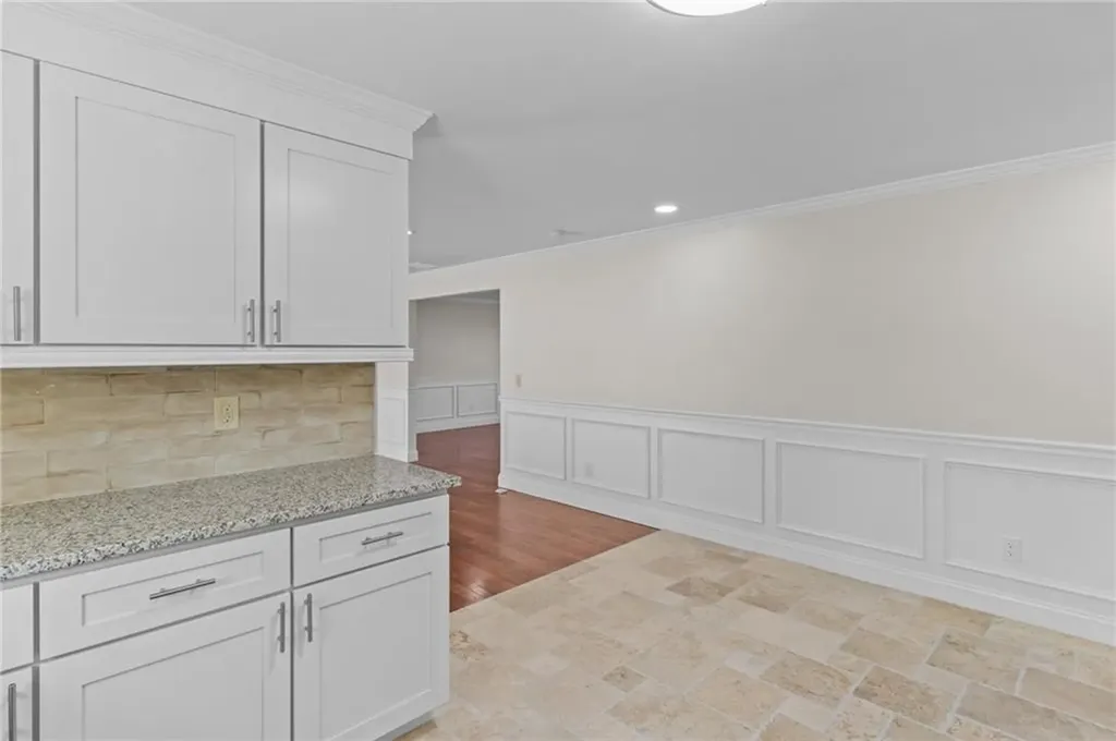 66 Kimberly Lane Cranston RI 02921