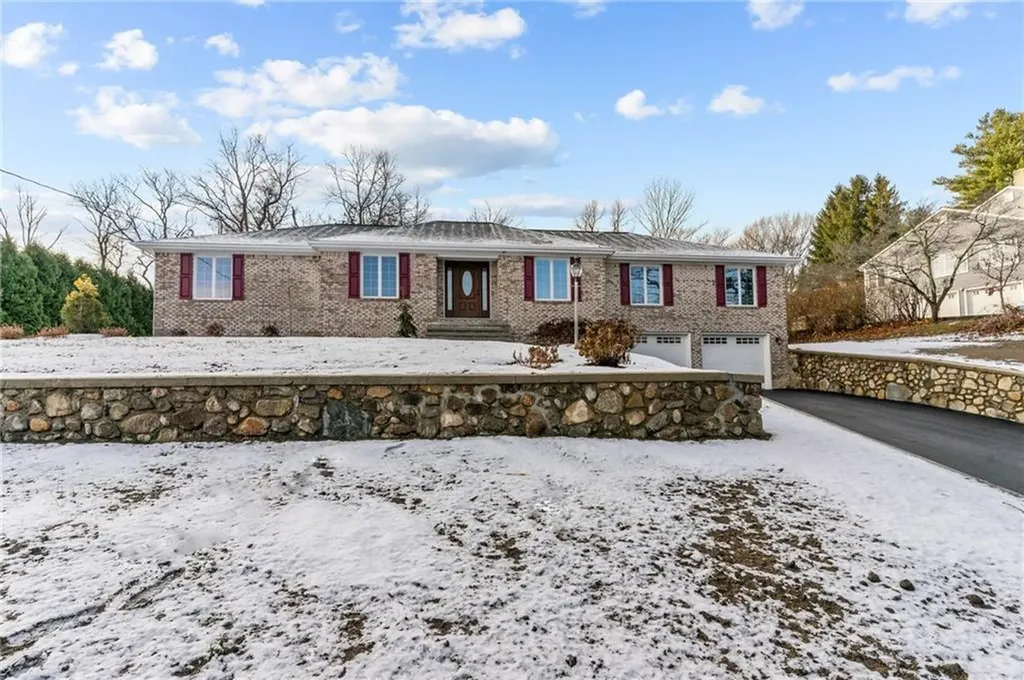 66 Kimberly Lane Cranston RI 02921