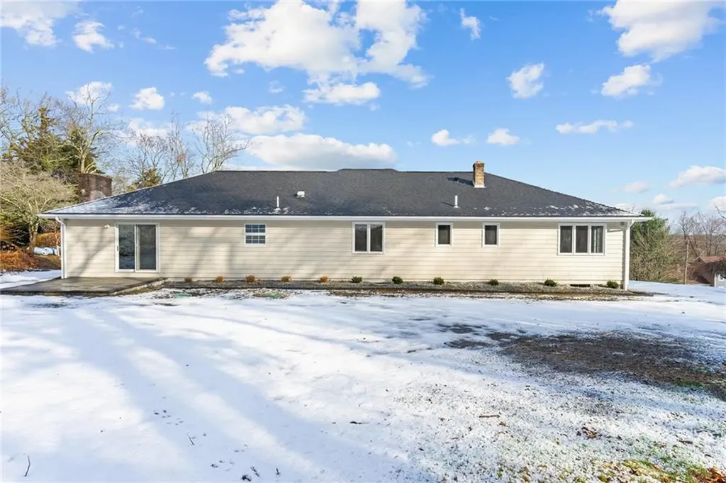 66 Kimberly Lane Cranston RI 02921