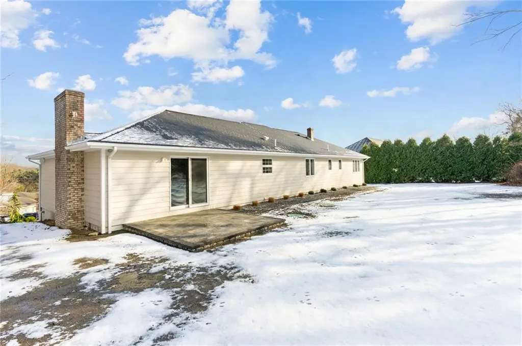 66 Kimberly Lane Cranston RI 02921