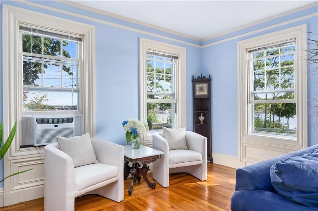 133 New Meadow Road Barrington RI 02806