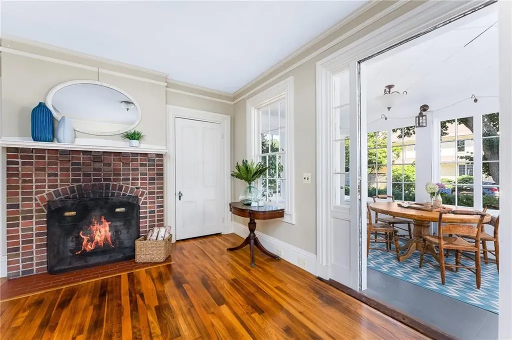 133 New Meadow Road Barrington RI 02806