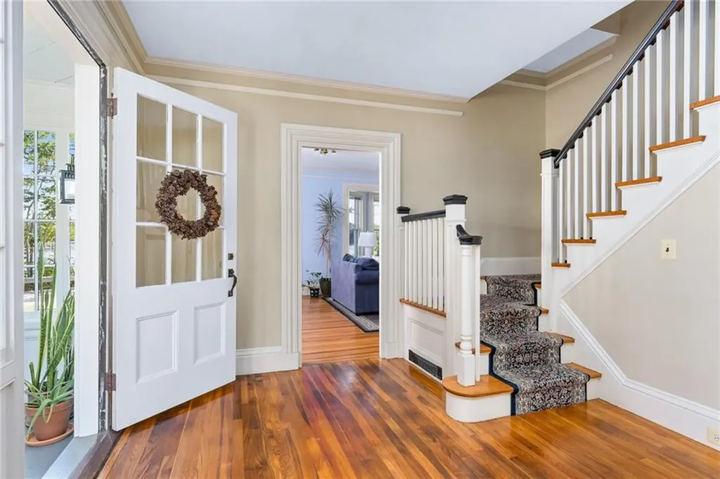 133 New Meadow Road Barrington RI 02806