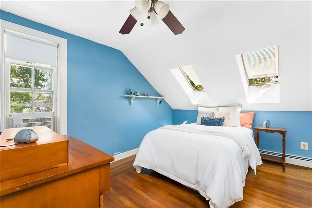 133 New Meadow Road Barrington RI 02806