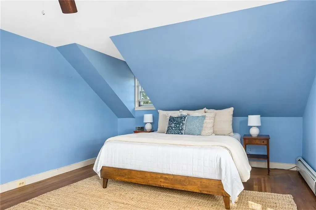 133 New Meadow Road Barrington RI 02806