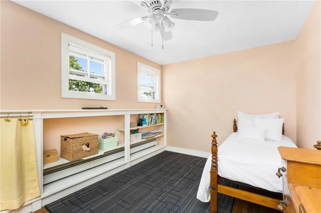 133 New Meadow Road Barrington RI 02806
