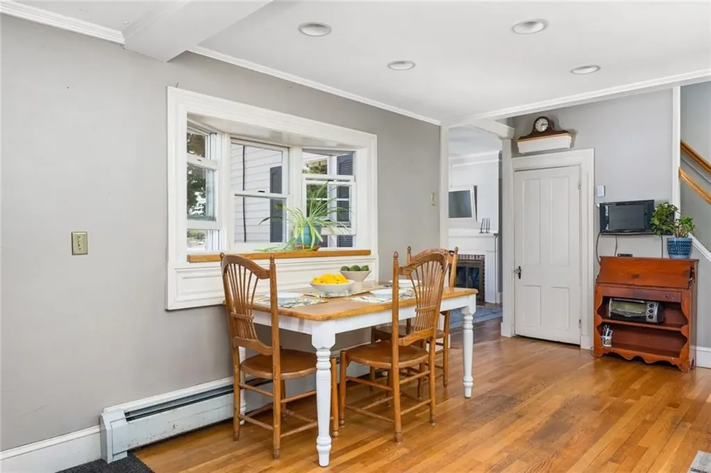 133 New Meadow Road Barrington RI 02806