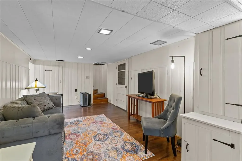 40 Missouri Drive Warwick RI 02886